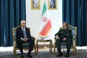 رضایی: ترامپ نه می‌تواند مذاکره کند و نه می‌تواند بجنگد