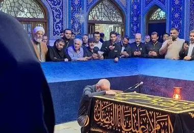 دکتر پزشکیان به زیارت حرم مطهر امام رضا (ع) مشرف شد/ ادای احترام به مزار نورانی رهبر شهید 