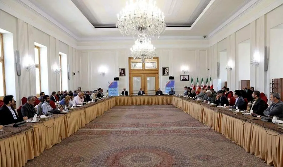  نشست هم‌اندیشی امیرعبداللهیان با مدیران مسئول  رسانه‌ها