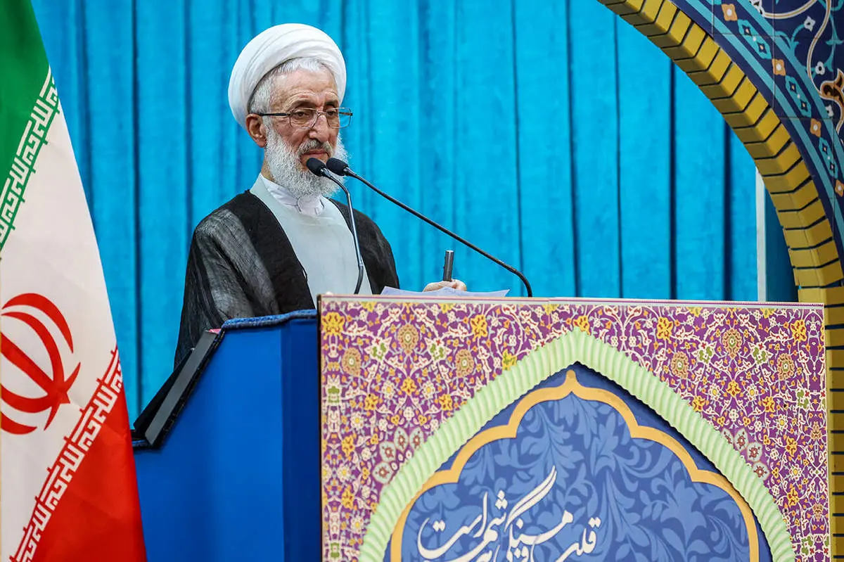 اگر امروز از مساله هسته ای کوتاه بیایم فردا مسائل سلاح های دفاعی و تغییر قانون اساسی را مطرح می کنند