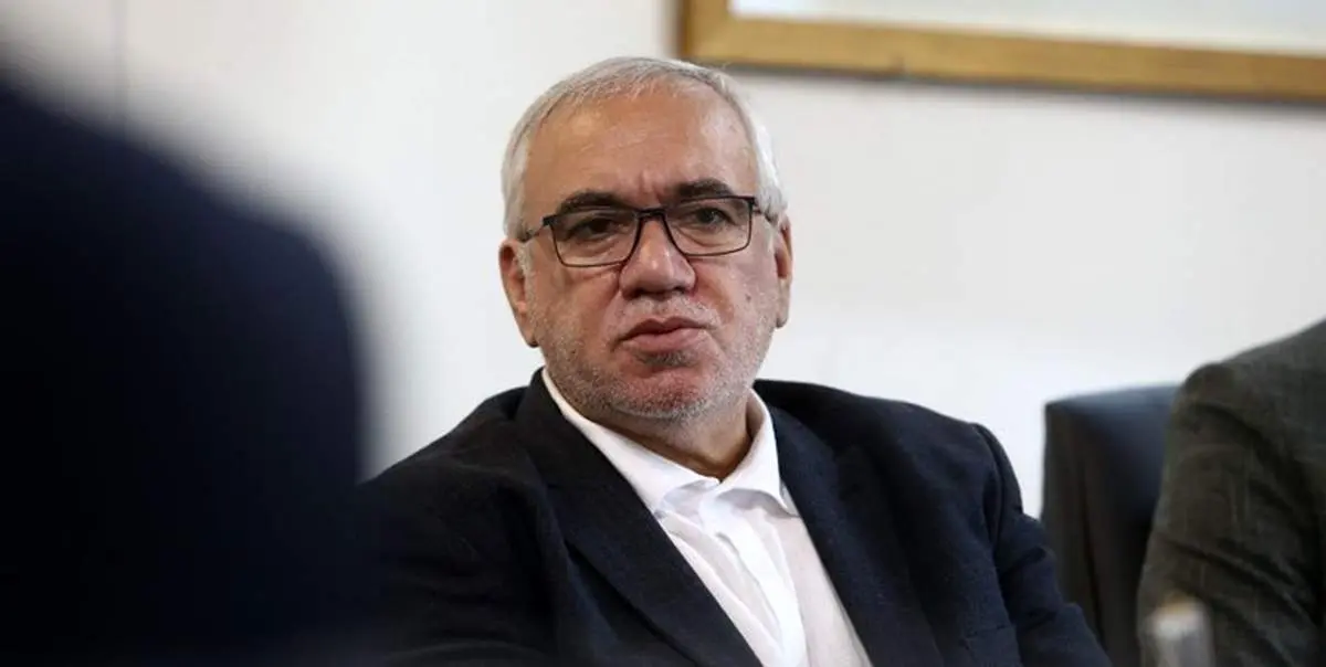 فتح‌الله آب پاکی را ریخت