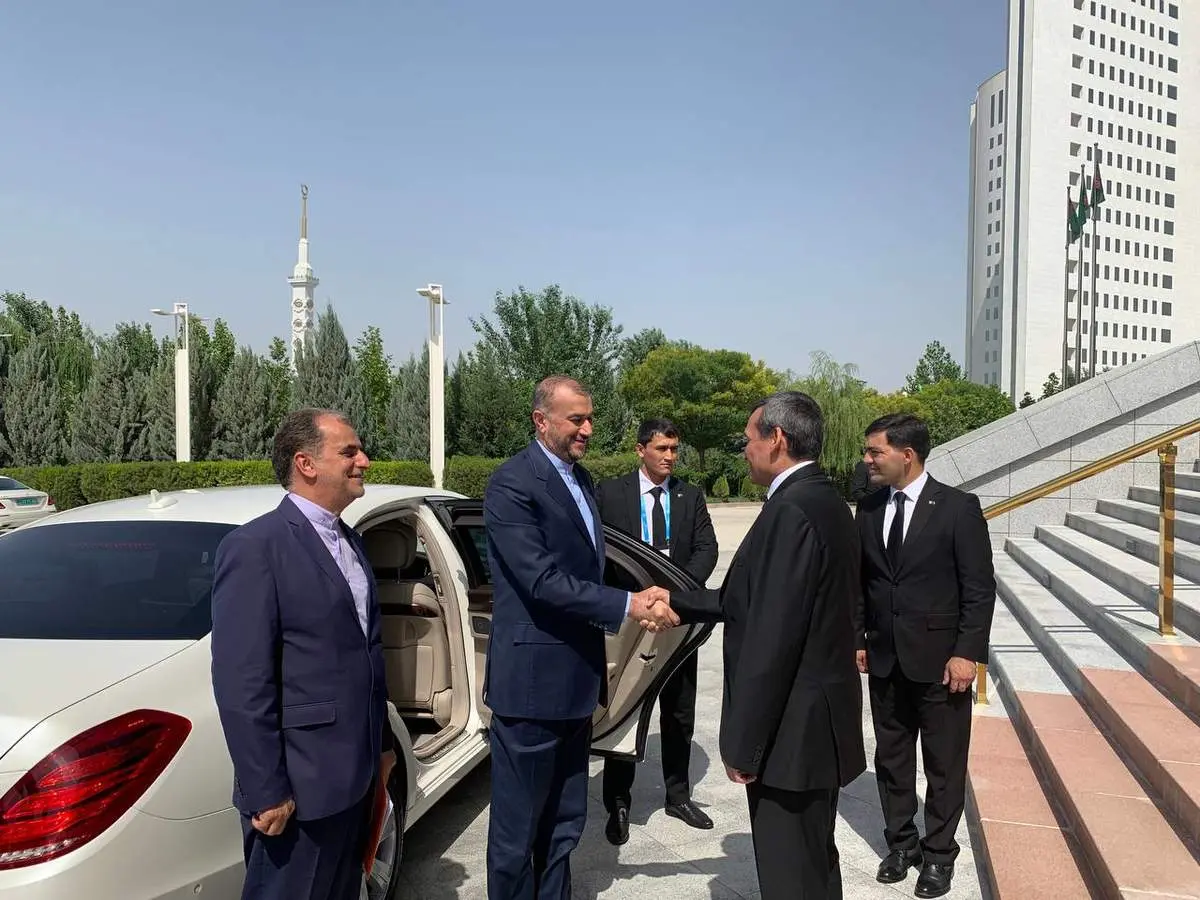 استقبال وزیر خارجه ترکمنستان از امیرعبداللهیان/ ببینید 