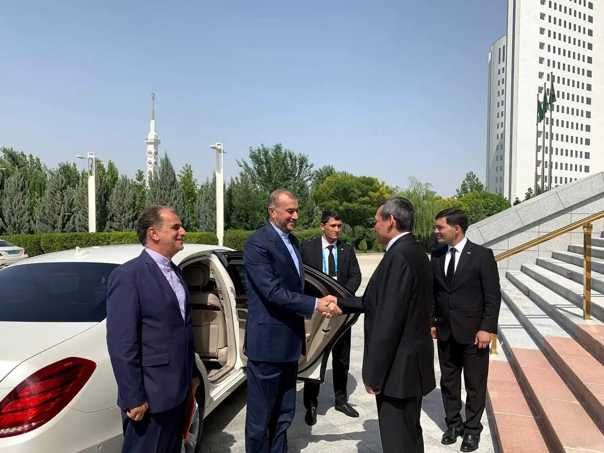 استقبال وزیر خارجه ترکمنستان از امیرعبداللهیان/ ببینید 
