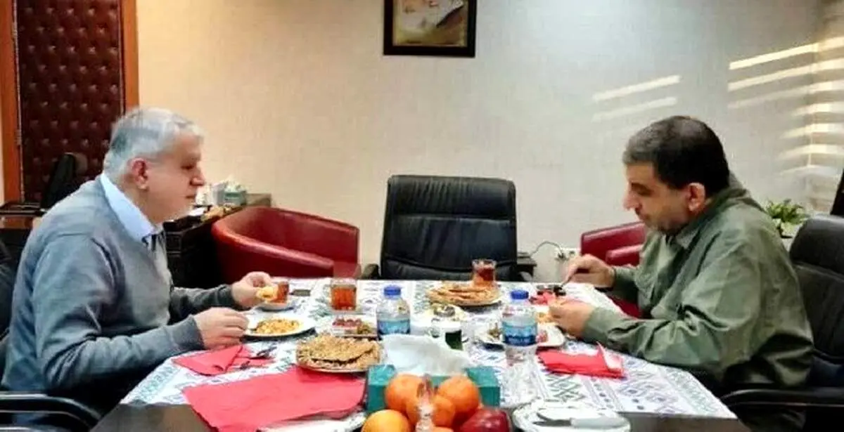 صبحانه خوری عزت الله ضرغامی و صالحی امیری