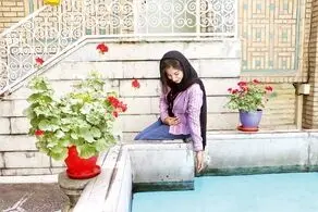 اجرای نمایش این زن ایرانی که یک چشمش را در اعتراضات اخیر از دست داد+عکس 