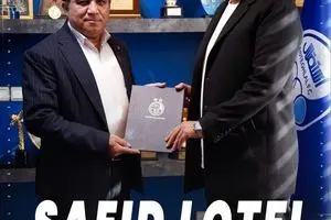 دشمن جواد نکونام استقلالی شد!