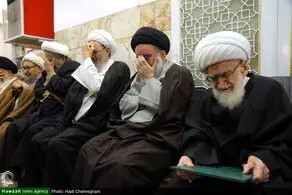 تصاویری از گریه آیت الله نوری همدانی بر پیکر برادرش + ببینید 