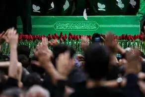 مراسم وداع با پیکر رهبر شهید انقلاب اسلامی و آخرین دیدار با خانواده‌های معظم شهدا