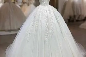 زیبایی این لباس عروس همه دنیا را متحیر کرد/عکس