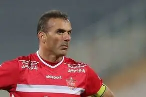 گل محمدی همه را سورپرایز کرد/تبعید کاپیتان به نیمکت