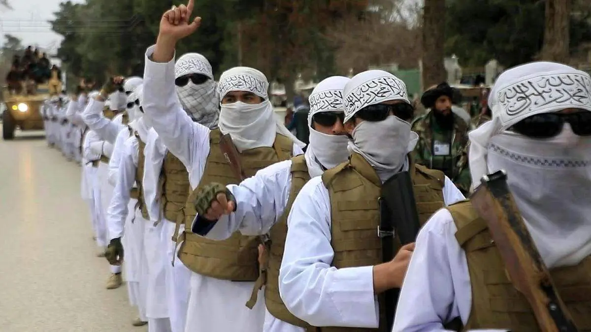 ادعای بلومبرگ: هنگام درگیری مرزی با ایران، طالبان صدها بمبگذار انتحاری را به مرز فرستاده بود