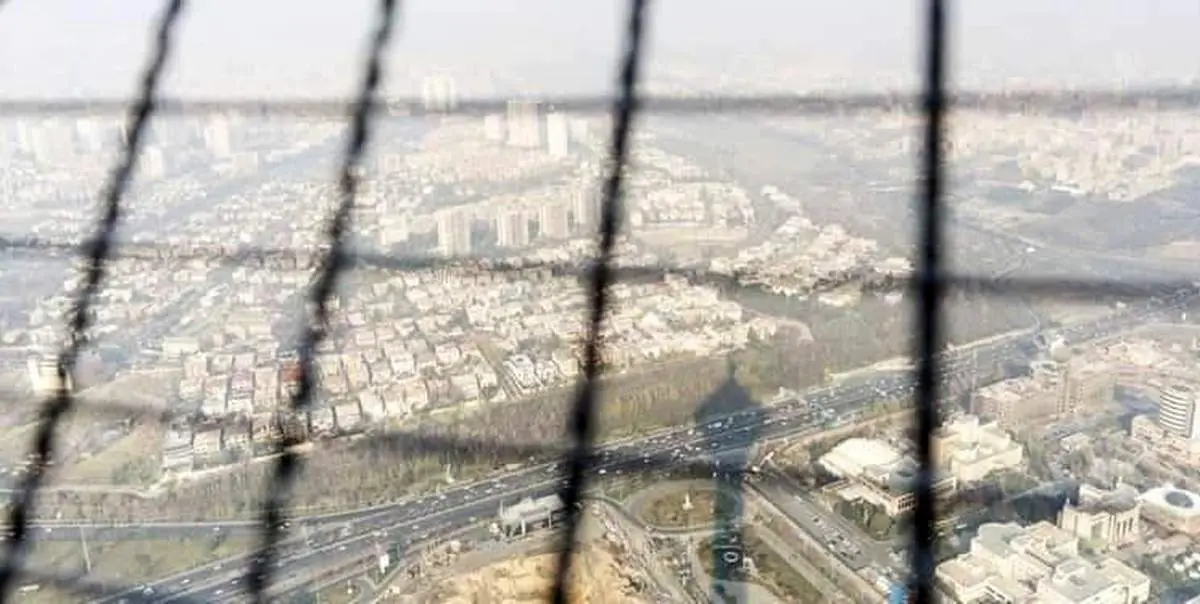 غرق شدن تهران در گرد و غبار شدید تا ساعاتی دیگر