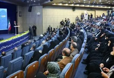 رئیس‌جمهور: سلامت جامعه تنها به خدمات بهداشتی و درمانی محدود نمی‌شود