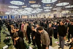 حضور اقشار مردم در مصلی تهران برای وداع با رییس‌جمهور و یاران