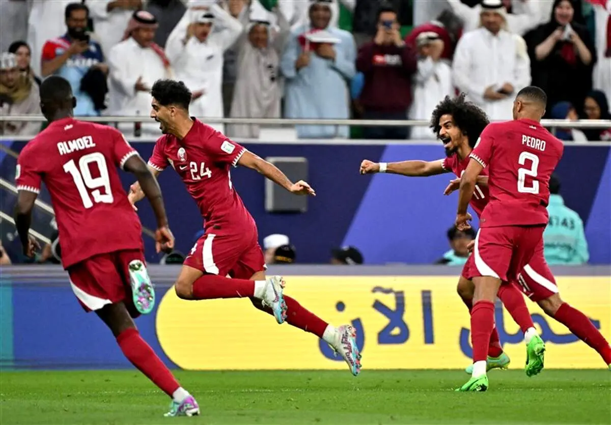 مهاجم قطر، بهترین بازیکن زمین شد