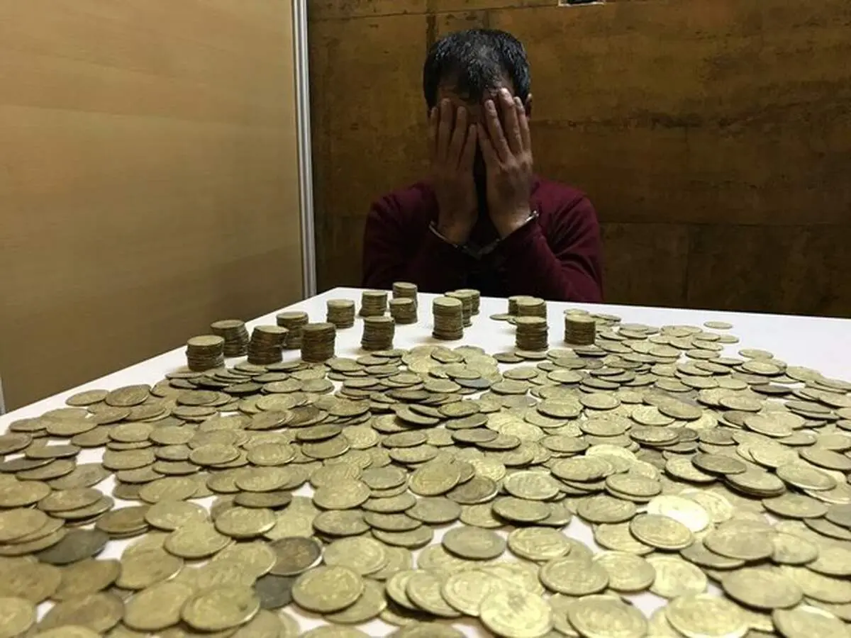
کشف سکه‌های تاریخی اصلی در ورامین
