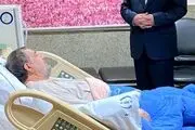 محسن رضایی بر روی تخت بیمارستان/ اولین فردی که به ملاقات رفت/ ببینید  