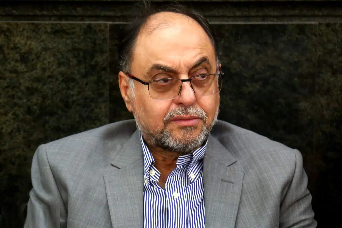 وحید حقانیان سردار بلندپایه سپاه پاسداران است؟ 