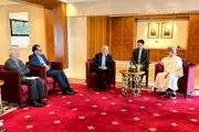 اوجی به عمان رفت 