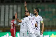 ستاره 39 ساله بی خیال فوتبال نمی شود!