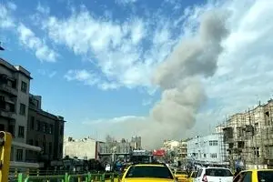 شلیک پدافند هوایی به سمت اهداف متخاصم دشمن در آسمان تهران