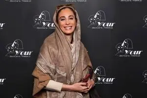 سحر زکریا با شیش ماهه مهران مدیری به تلویزیون بازگشت/ تیزر