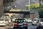 زورگیری شوکه کننده از خودرو میلیاردی در روز روشن تهران/ فیلم