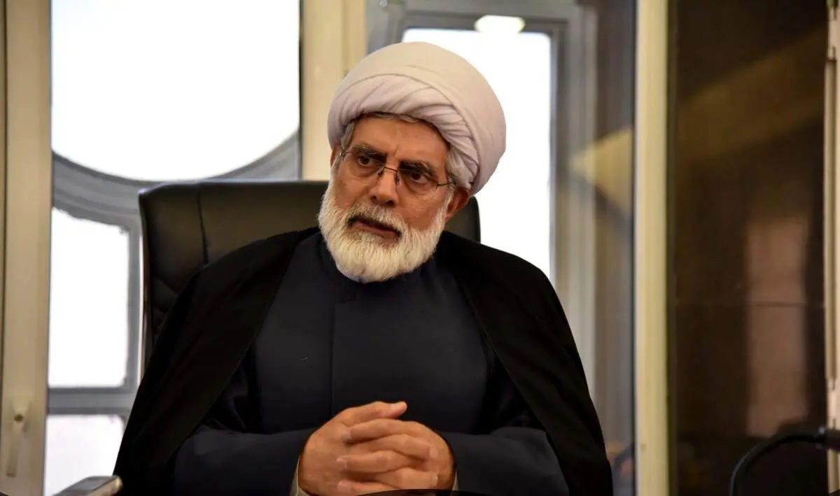 نگرانی و وحشت از حضور افراد معتدل و میانه‌رو باعث حذف حسن روحانی شد