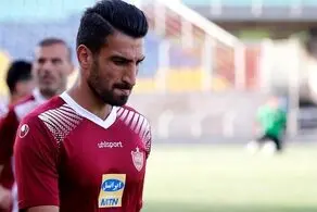 حضور بازیکن پرسپولیسی در تراکتور منتفی شد