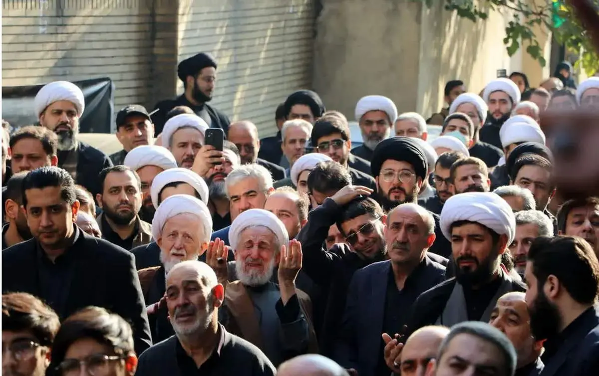 گریه‌های کاظم صدیقی در مراسم تشییع پسرش + ببینید 