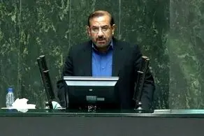 روشنفکر: ایران به بهشت دلالان تبدیل می‌شود