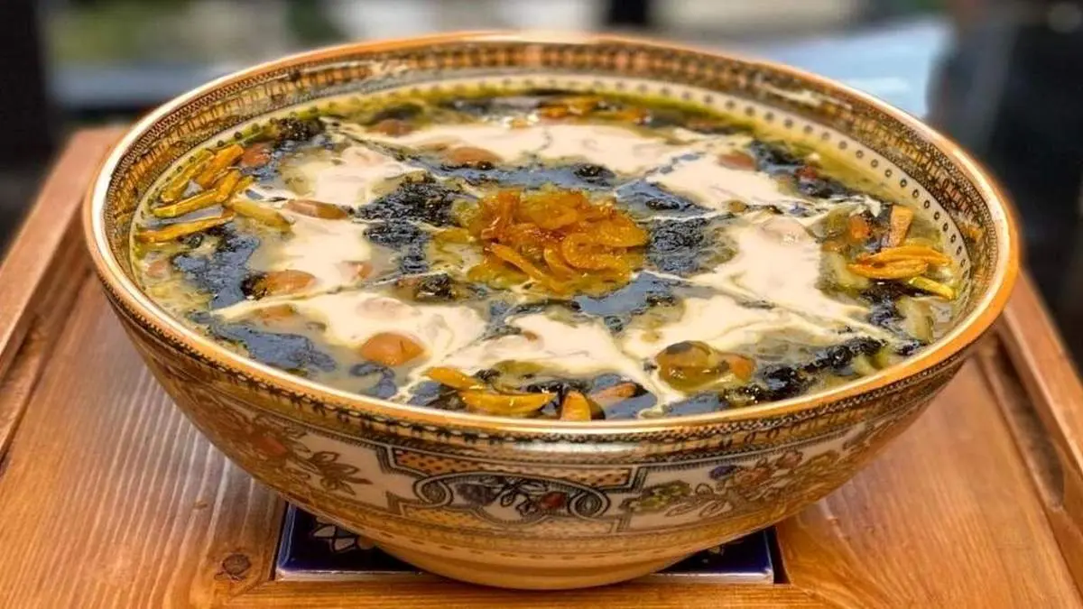 طرز تهیه آش رشته ماه مبارک رمضان بدون نخود