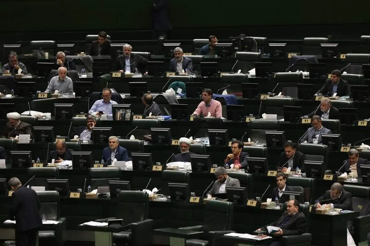 مجلس با کلیات طرح افزایش تعداد نمایندگان موافقت کرد 