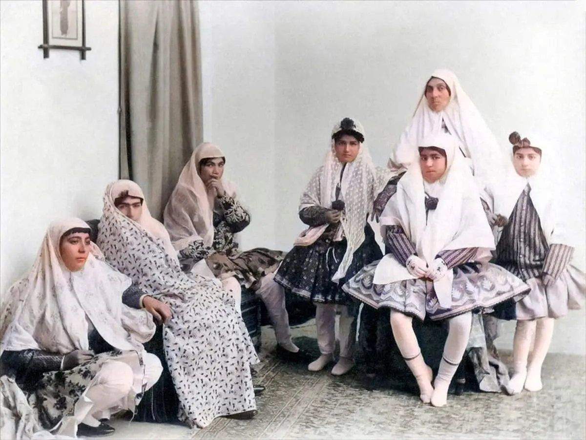 عکس گریه دار از شکنجه باورنکردنی زنان در دوران قاجار/ تصویر