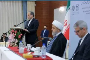 عراقچی: آماده گفت‌وگوهای شرافتمندانه و عادلانه هستیم