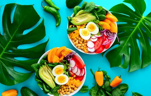 با این ۵ خوراکی به جنگ با اضطراب بروید