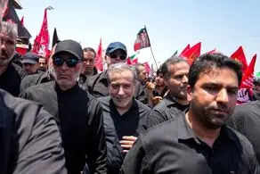 حضور عراقچی در مراسم تشییع رهبر شهید ایران