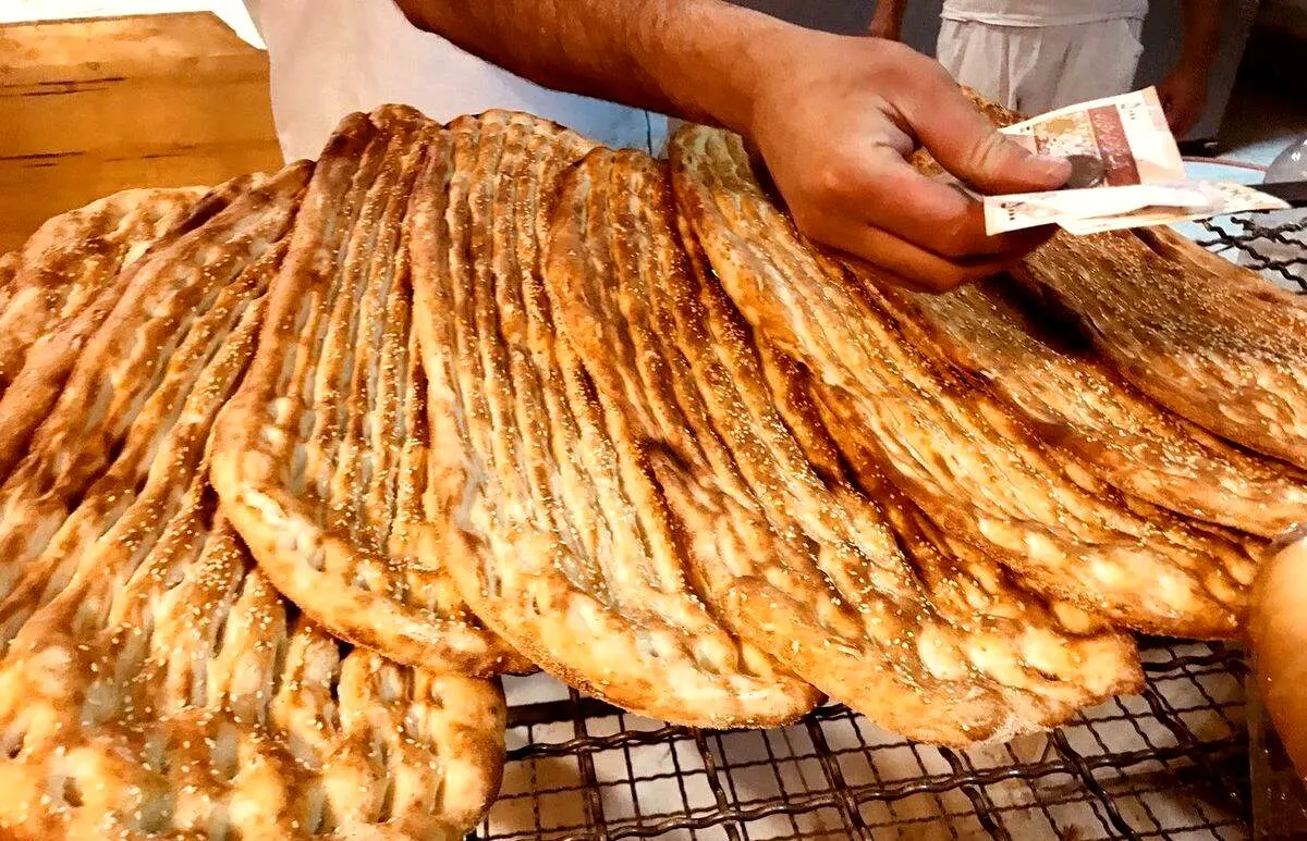  نان چراغ خاموش گران شد!