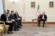 باید به‌گونه‌ای حرکت کنیم که هیچ قدرت خارجی نتواند خللی در روابط دوستانه ایران و ارمنستان ایجاد کند