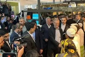 پزشکیان از نمایشگاه توانمندی‌های روستایی و عشایری بازدید کرد