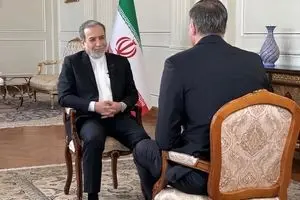 واکنش عراقچی به مذاکره با آمریکا: هر جزئیاتی قابل مذاکره است و می‌توانیم به هر شکلی کنار هم بنشینیم و به نتیجه برسیم