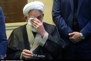 اشک‌های رئیس دیوان عالی کشور در سوگ همسرش + ببینید 