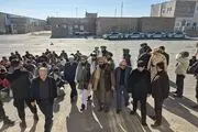 انتقال ۲۱۱ زندانی افغانستانی از ایران به کابل + عکس 