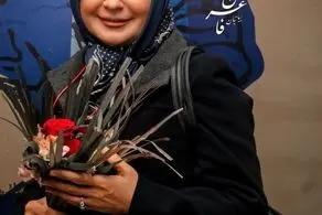 لعیا زنگنه با سریال «نقاب» می آید