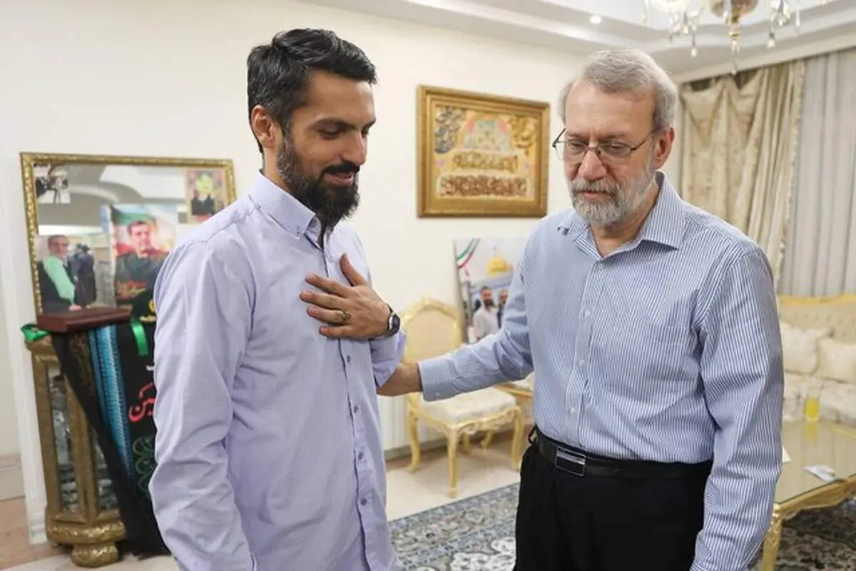 دیدار علی لاریجانی با خانواده شهید ربانی 