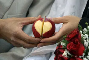 پیرزن 72 ساله به هزار ترفند شوهر جوان پیدا کرد+ عکس