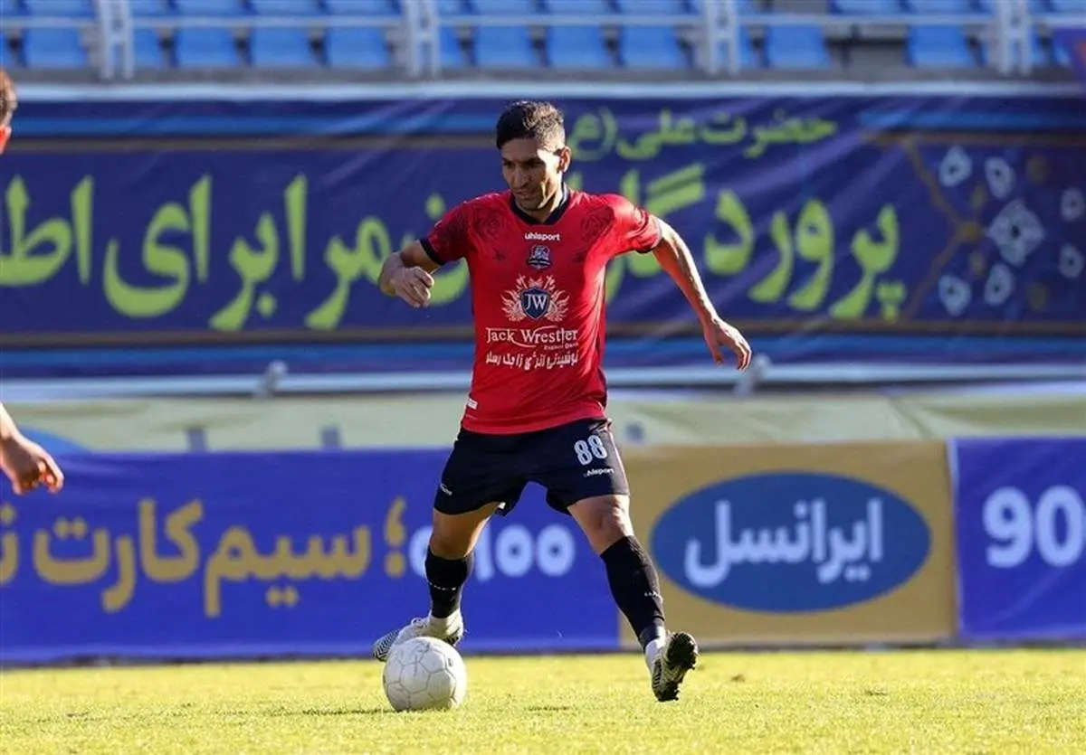 ستاره نساجی دیدار با استقلال را از دست داد