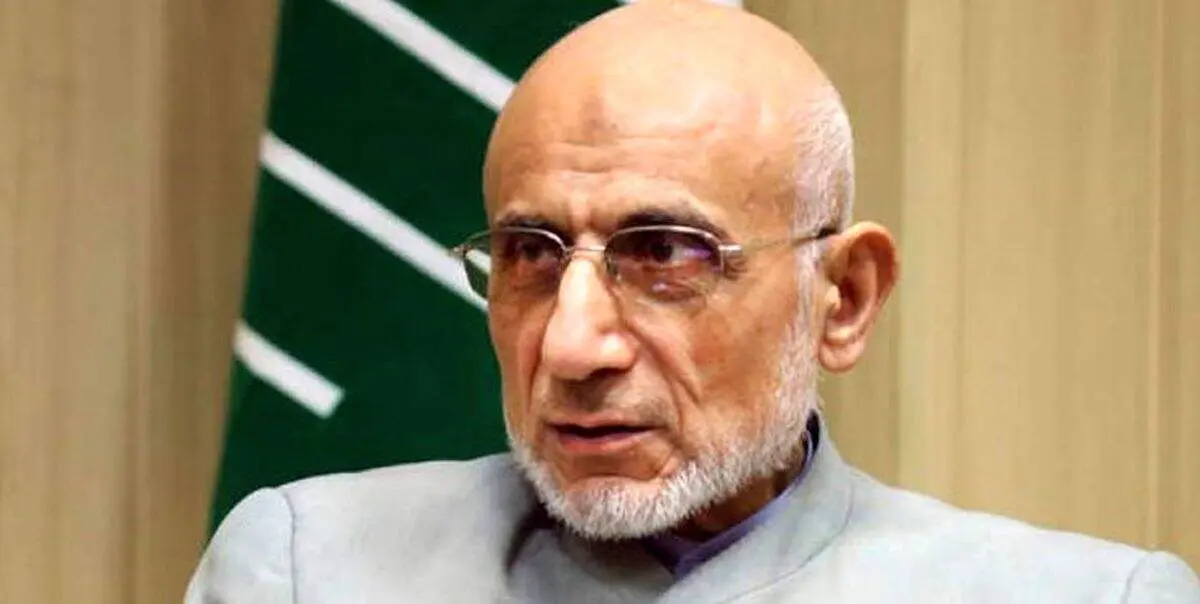پاسخ دوم دفتر میرسلیم به محسن پیرهادی: چنان از دادن جواب می‌هراسد که ناشیانه بند را به آب می‌دهد