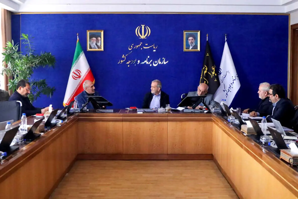 تدوین نقشه راه بازسازی و مدیریت منابع در نشست ستاد بازسازی 