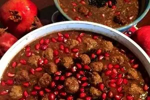 طرز تهیه سوپ انار غذایی برای شب یلدا